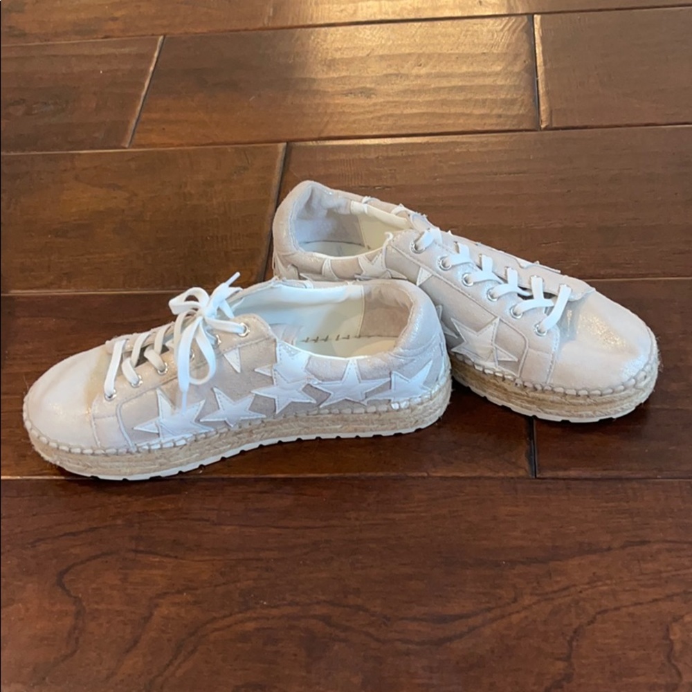 Mark Fisher sneakers